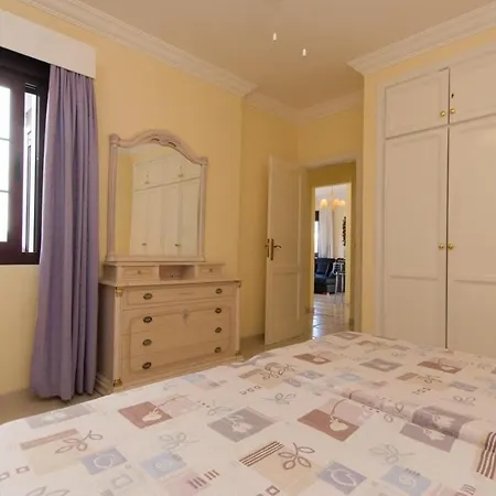 1 - Two Bed Penthouse Lejlighed Playa de San Juan (Tenerife)