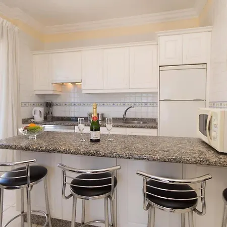 1 - Two Bed Penthouse Lejlighed *