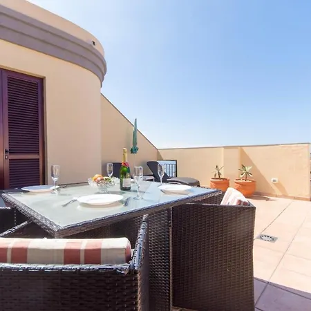 Lejlighed 1 - Two Bed Penthouse