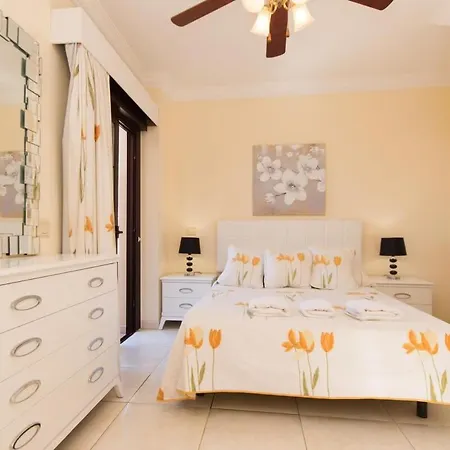1 - Two Bed Penthouse Lejlighed