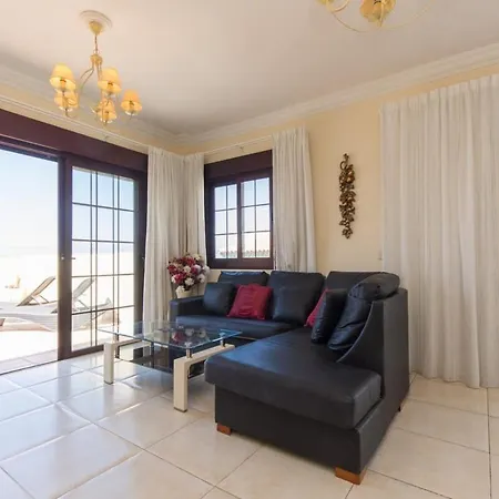 Lejlighed 1 - Two Bed Penthouse